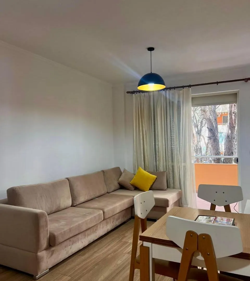Coastal Comfort Apartament غوليم
